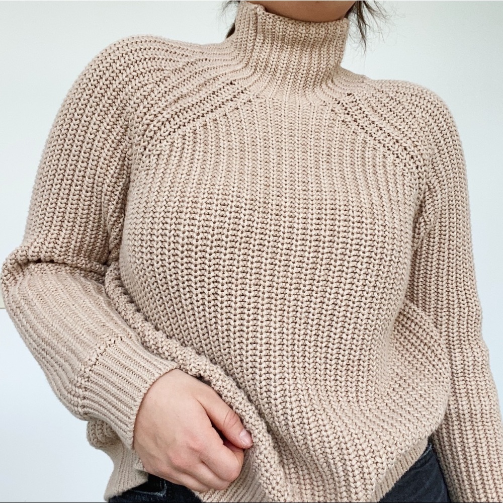 SOLD GAP Tan Thick Knit Turtleneck
